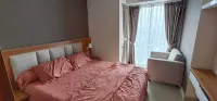 Grand Kamala Lagoon by Bonzela Property فنادق في South Bekasi
