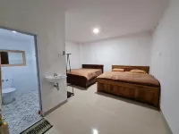 Nexdeco House Homestay Syariah Solo - مطابخ