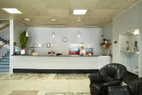 Rossiya Hotel Hotels in Novomoskovsk