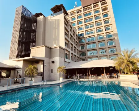 The Landmark Towers Nổi bật Photos