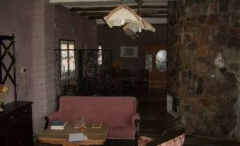 Hosteria Los Airampos - Housity