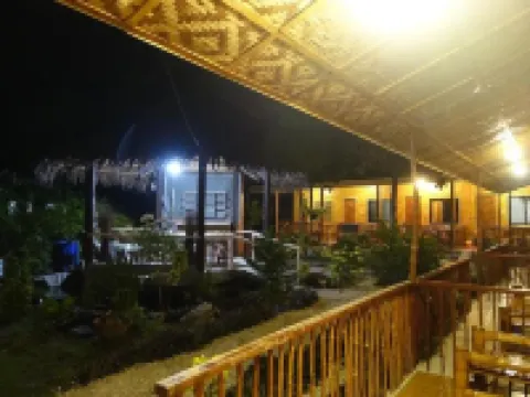 ニュー ビレッジ ロッジ オスロブのホテル