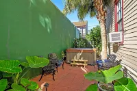 The Mansion on Royal - Jacuzzi