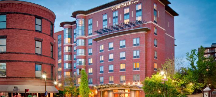 Courtyard Boston Brookline Hotel a Boston