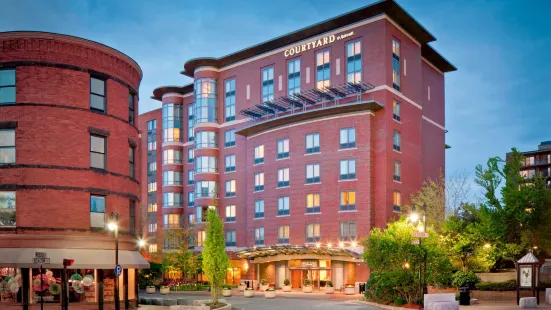 Courtyard by Marriott Boston Brookline