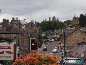 Immaculate 1 Bed Apartment in Pitlochry Scotland