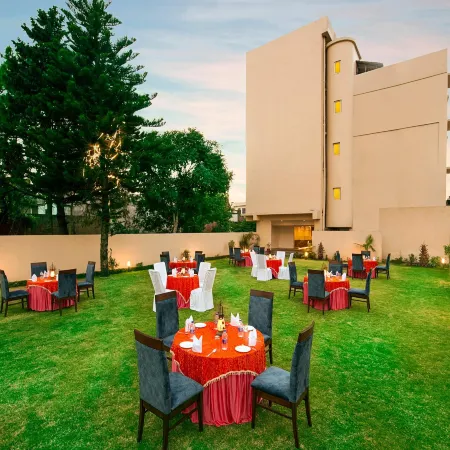 Clarks Inn Suites Katra