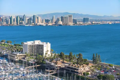 Hilton San Diego Airport/Harbor Island Hotels in San Diego