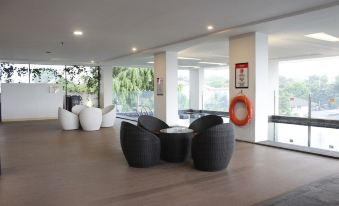 Modern & Deluxe Studio Apartment at Tamansari Tera Residence