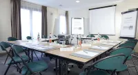 Campanile Lille Sud - Chr Hotel a Englos