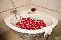 Muong Thanh Holiday Da Lat Hotel - ที่มีอ่างอาบน้ำ