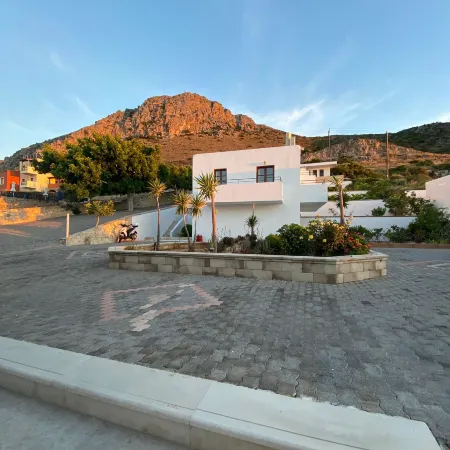 Amazones Village Suites