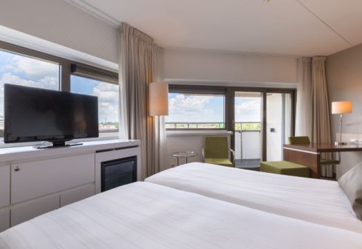 2. 아폴로 호텔 파..