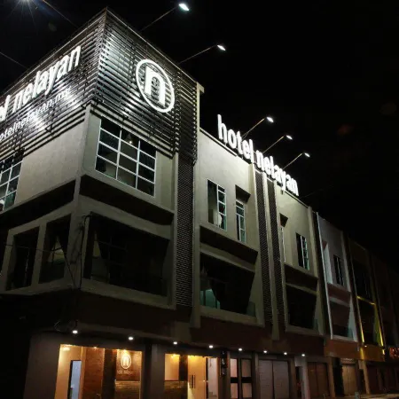 Hotel Nelayan Отели рядом с достопримечательностью «Foo Lin Kong Temple»