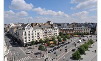 Le Paris Brest Hotel