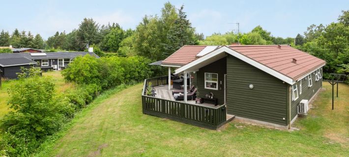 "Asgard" - 500m from the Sea Hotels in Hals
