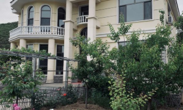 李娇娇度假别墅(红石路分店) - Housity