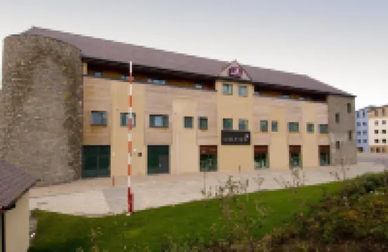 Premier Inn Caernarfon Hotels in 