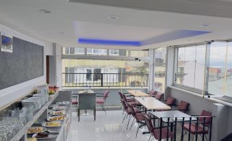 Mitra Downtown Hotel & Suites