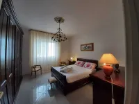 STAR HOUSE cottage with large outdoor spaces