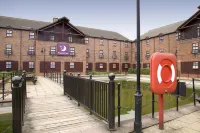 Milton Keynes Sw(Furzton Lake) Hotels in Bletchley and Fenny Stratford