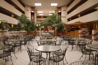 Ramada by Wyndham Viscount Suites Tucson East