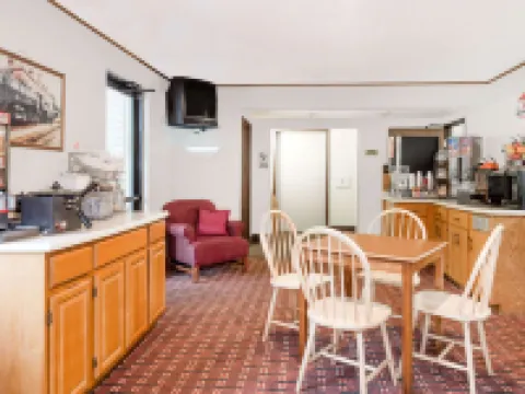 Super 8 by Wyndham la Vale/Cumberland Area Hoteles en La Vale