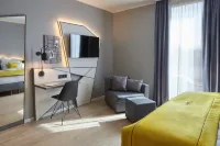 Candlewood Suites Dusseldorf Airport Hotels in Dusseldorf