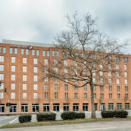 Premier Inn Wiesbaden City Centre Отели рядом с достопримечательностью «Вестенд»