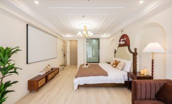 Huaren Yiju Cloud Hotel (Yiyang Guomao Building Branch)