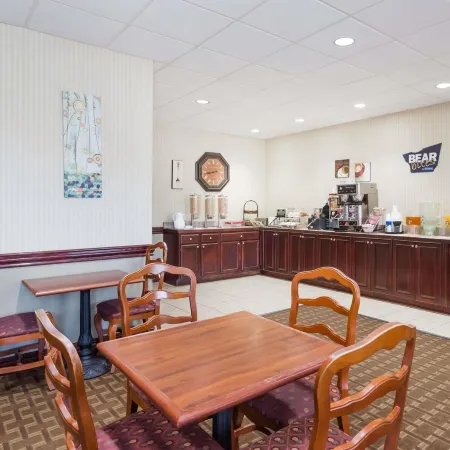 Wingate by Wyndham Savannah Gateway