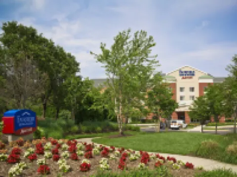 Fairfield Inn & Suites White Marsh Hotels in Nottingham