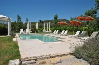 Casa vacanze Dolmen con piscina condivisa