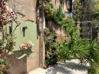 Bright and Quiet House with Two Gardens North (Shade) and South (Sun)