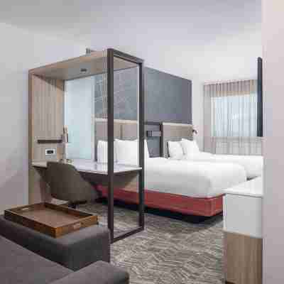 SpringHill Suites Tucson at the Bridges Rooms