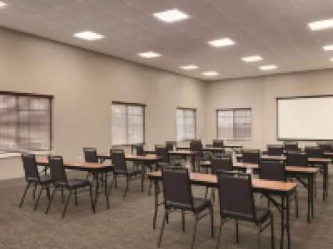 Country Inn & Suites by Radisson, London, KY Hotels in Laurel County