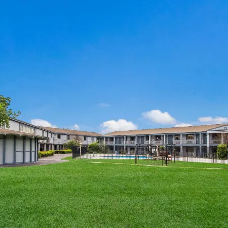 Monsoon Inn