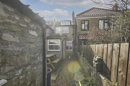 Host & Stay - Rose Cottage, Pickering