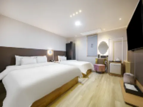 Brown Dot Jeonju Geumamdong Terminal Branch Jeonju Stadium周辺のホテル