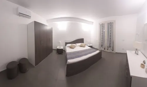 2nd Floor Apartment Air Conditioned - Wi-Fi with Panoramic Terrace