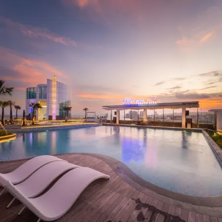 Pentacity Hotel Balikpapan Отели рядом с достопримечательностью «Парк Бекапай»