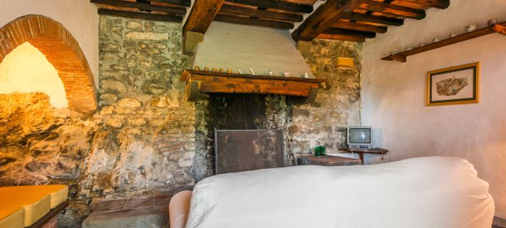Podere Villa/Apt. Mezzo Hotels in Pescia