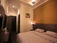 OYO Flagship 91295 Suria City Syariah Hotels in Turangga