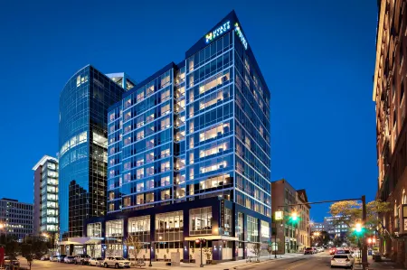 Hyatt Place Grand Rapids Downtown Отели рядом с достопримечательностью «DeVos Place»