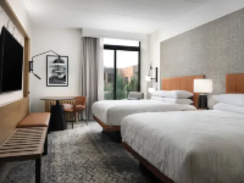 大急流城喜來登機場酒店 喀斯喀特酒店