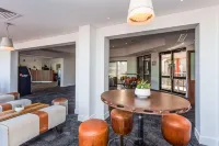 Country Comfort Perth - Airport Shuttle