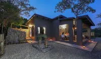 Grace of Africa, Couples 5 Star Nature Lodge Hotels in Marloth Park