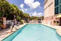 Holiday Inn Express & Suites BRADENTON EAST-LAKEWOOD RANCH by IHG - Pools