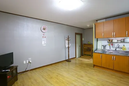 Anseong Gosammaeul Pension Отели рядом с достопримечательностью «Будда Myeongnyun-dong, Anseong-si, Gyeonggi-do»