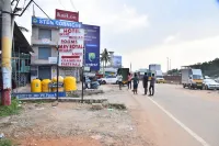 Hotel Grand Meridian Hotels in Meenakunte